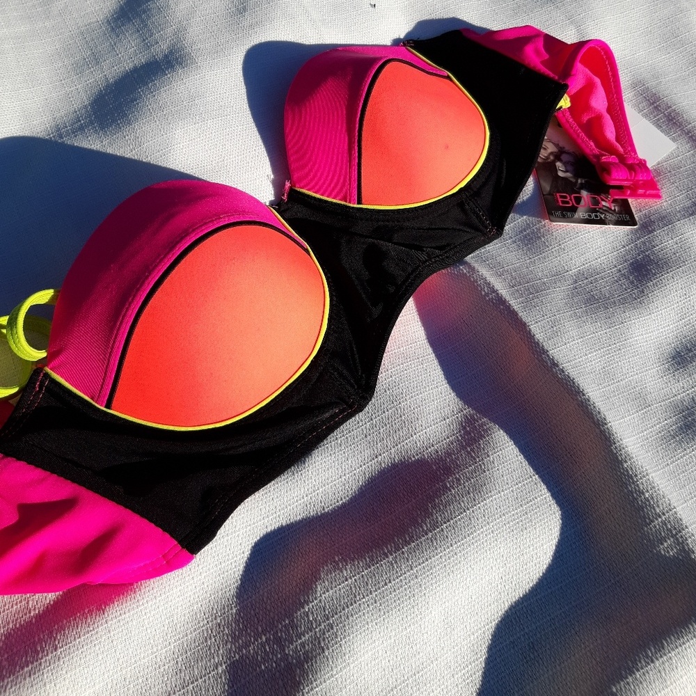 BNWT bikini top - Picture 1 of 3